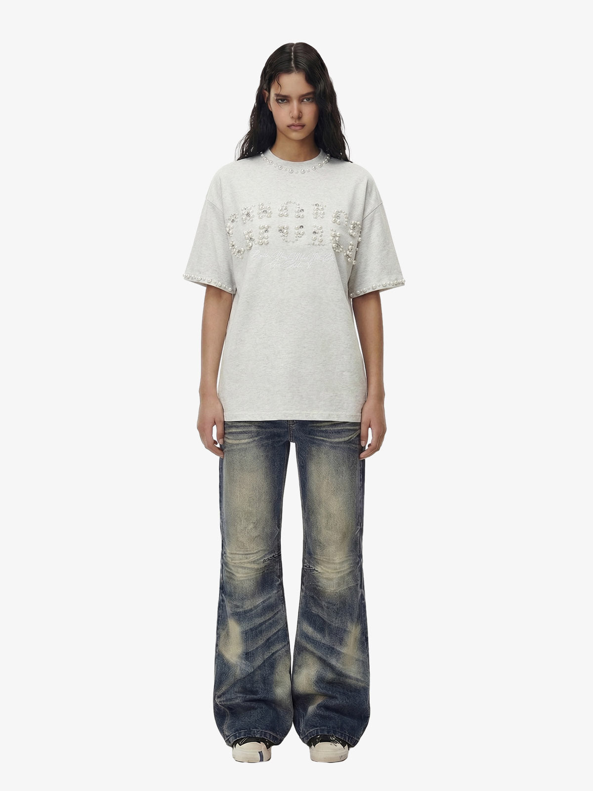 Chic Oversized T-Shirt with Pearl Accents