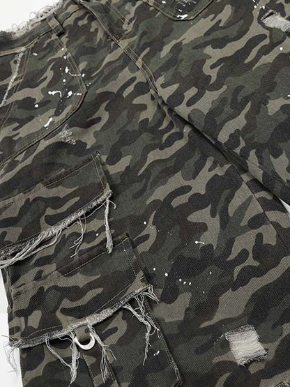 Distressed Camo Multi-Pocket Straight-Leg Denim Shorts
