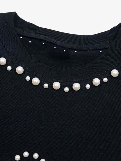 Chic Oversized T-Shirt with Pearl Accents